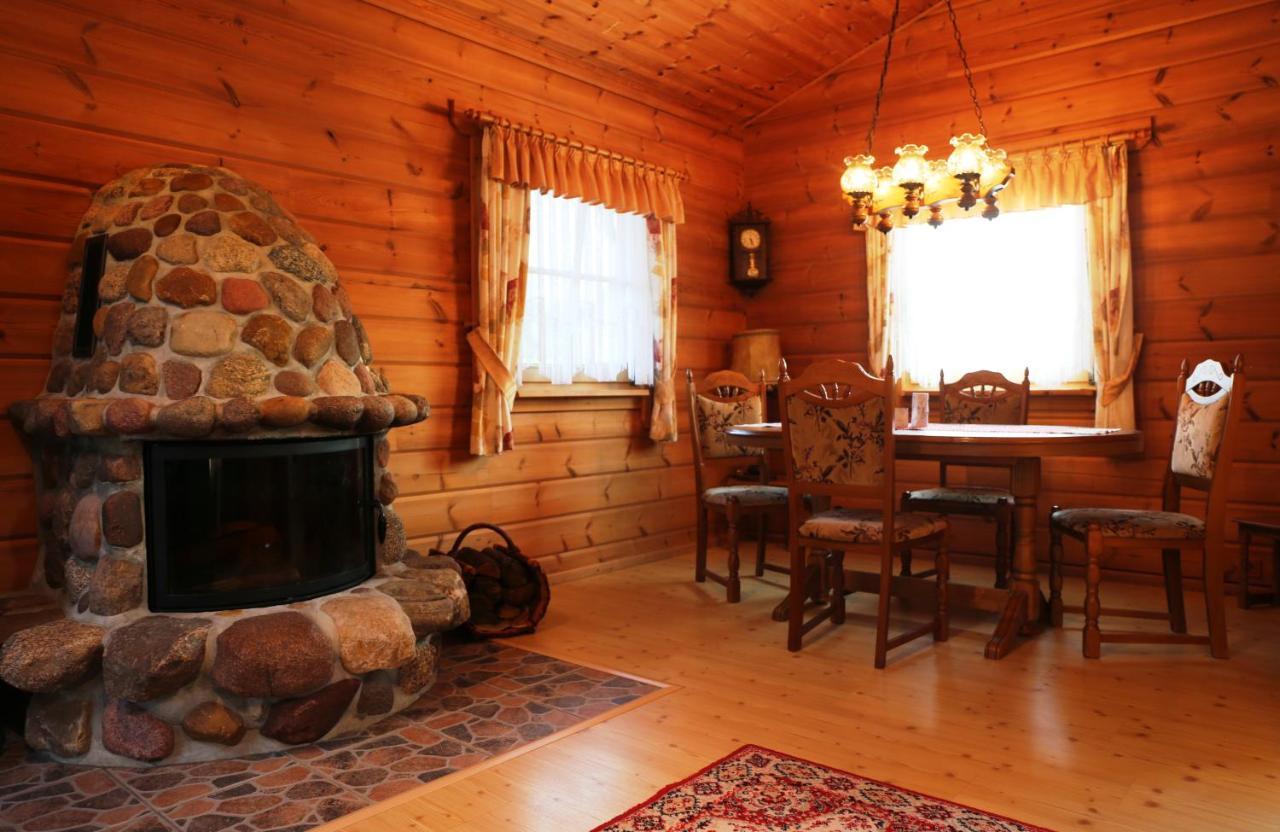 Ferienhaus Hohenlubast Грейфенхайнихен Екстериор снимка